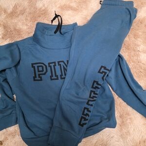 PINK Victoria's Secret Teal Sweatsuit Set